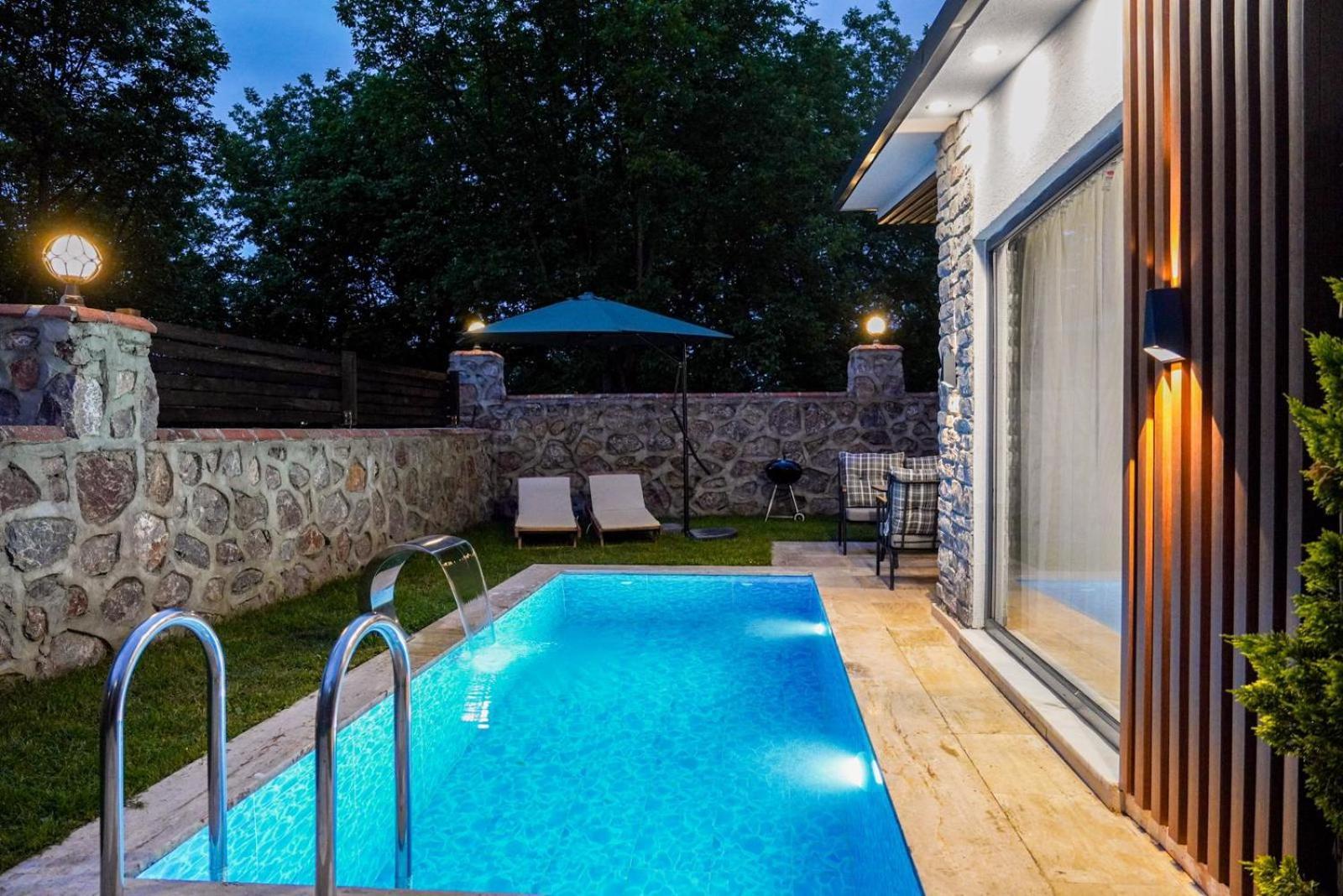 Vital Home Sapanca Isitmali Havuzlu Villa&Bungalov Экстерьер фото