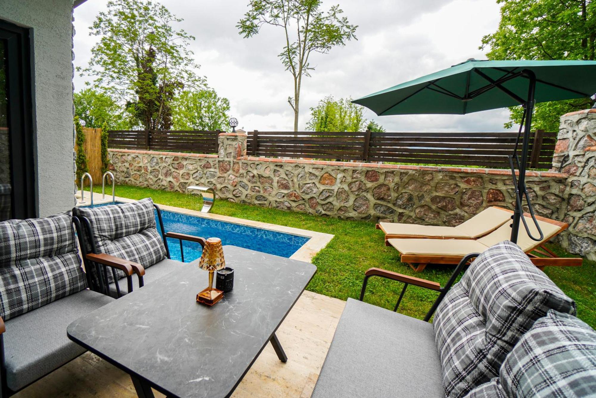 Vital Home Sapanca Isitmali Havuzlu Villa&Bungalov Экстерьер фото